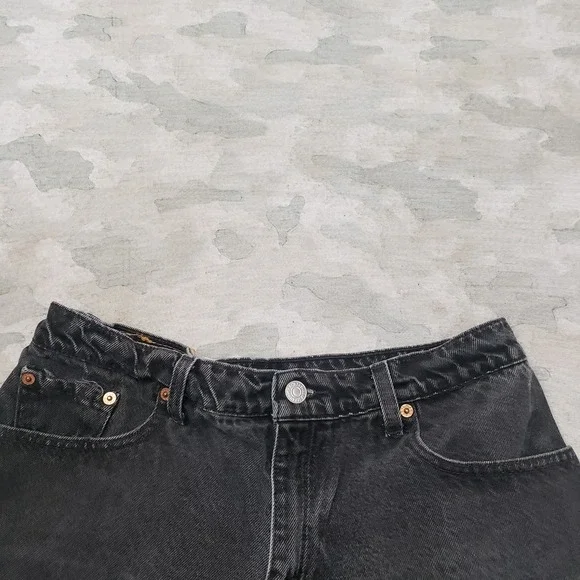 Vintage Levis Shorts Womens 10 Black Pockets Denim Jorts - Picture 3 of 11